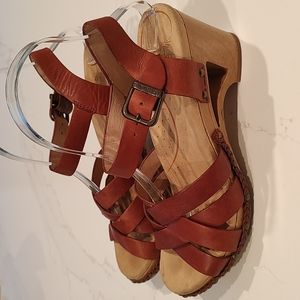 Dansko Brown Leather Strappy Sandals Cutout Platform Wedge Heel